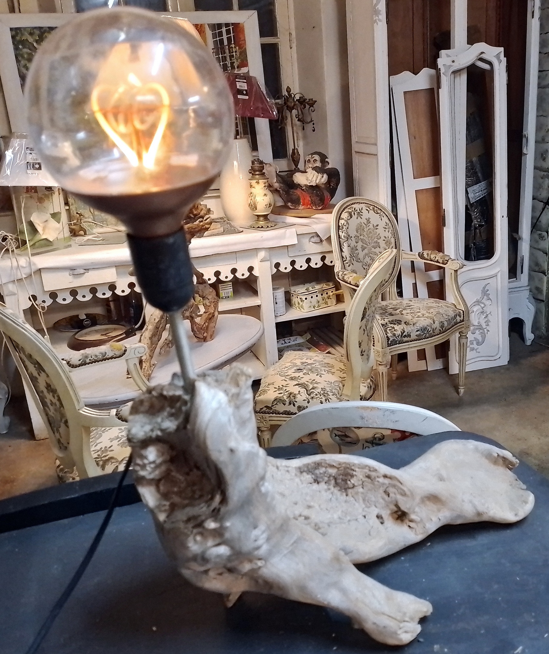 upcycling objets en luminaires bois flott&eacute;